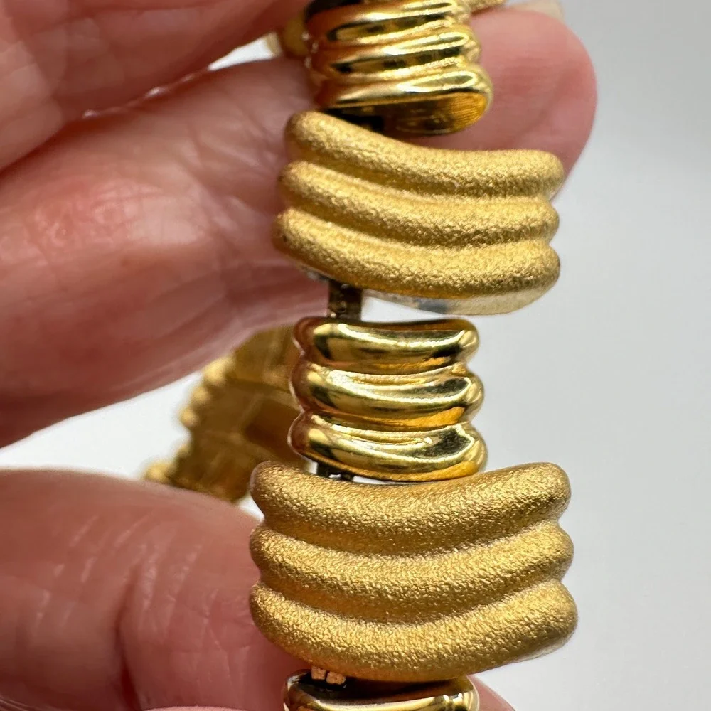 Monet gold tone